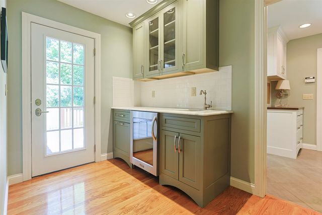 20373 Kern Road, South Bend, IN 46614