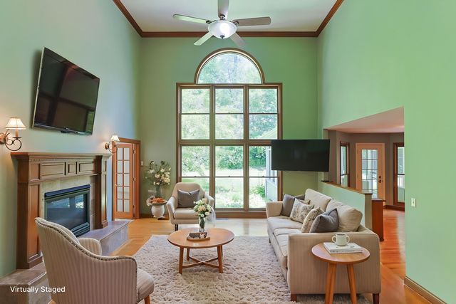 20373 Kern Road, South Bend, IN 46614