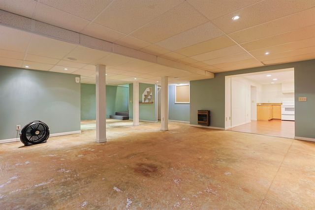 20373 Kern Road, South Bend, IN 46614
