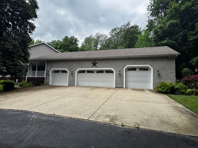 20373 Kern Road, South Bend, IN 46614