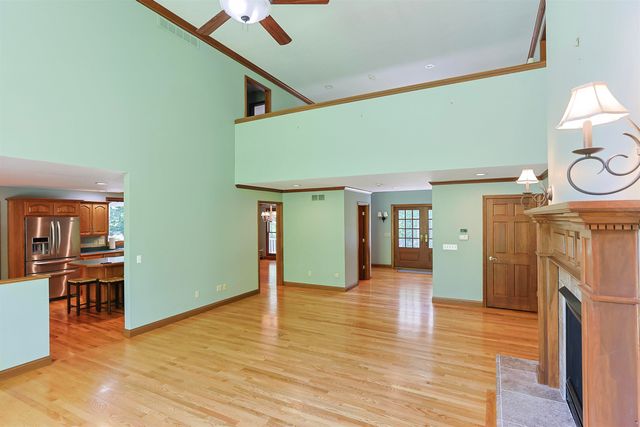 20373 Kern Road, South Bend, IN 46614