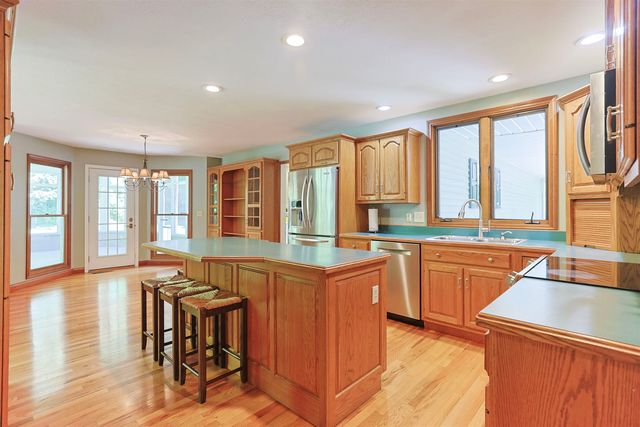 20373 Kern Road, South Bend, IN 46614