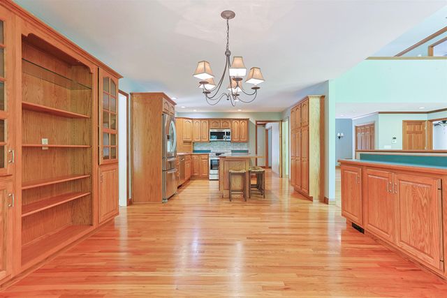 20373 Kern Road, South Bend, IN 46614