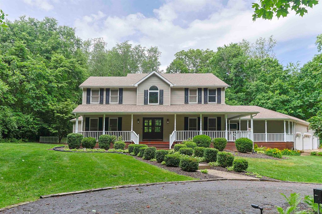 20373 Kern Road, South Bend, IN 46614
