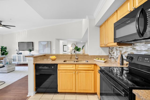 15165 Michelangelo Boulevard 108, Delray Beach, FL 33446