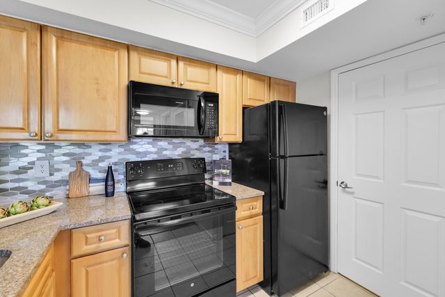 15165 Michelangelo Boulevard 108, Delray Beach, FL 33446