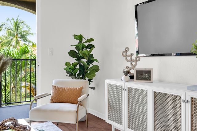 15165 Michelangelo Boulevard 108, Delray Beach, FL 33446