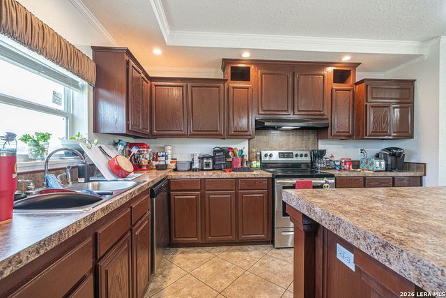25216 CAMPBELLTON RD, San Antonio, TX 78264