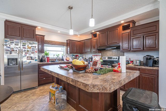 25216 CAMPBELLTON RD, San Antonio, TX 78264