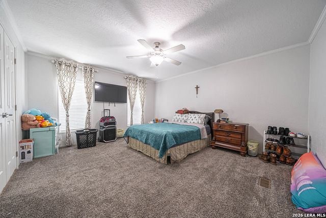 25216 CAMPBELLTON RD, San Antonio, TX 78264