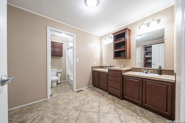 25216 CAMPBELLTON RD, San Antonio, TX 78264