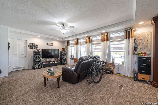 25216 CAMPBELLTON RD, San Antonio, TX 78264