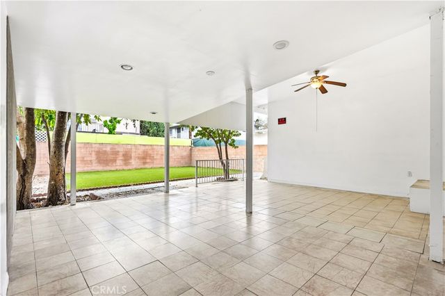 11840 Gilmore, Los Angeles, CA 91606