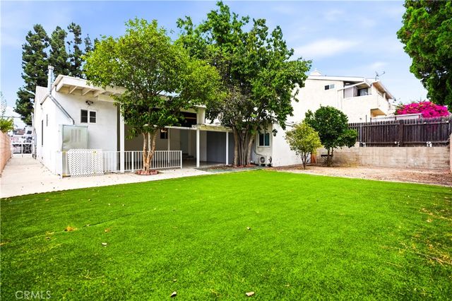 11840 Gilmore, Los Angeles, CA 91606