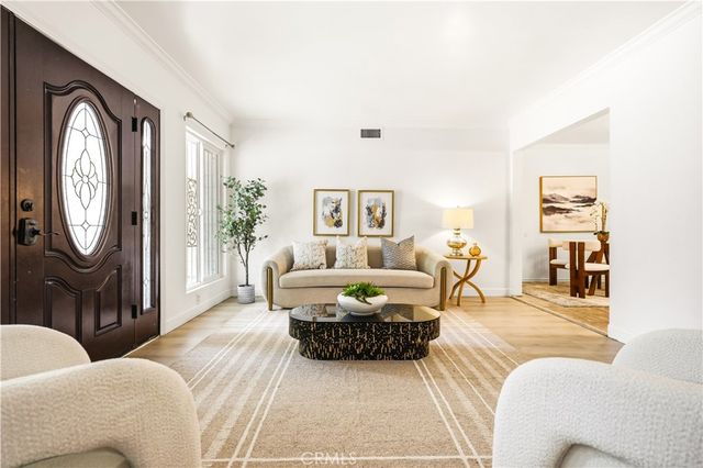11840 Gilmore, Los Angeles, CA 91606