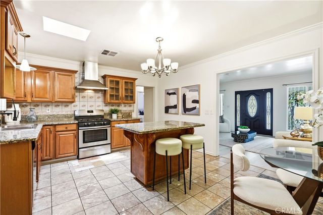 11840 Gilmore, Los Angeles, CA 91606