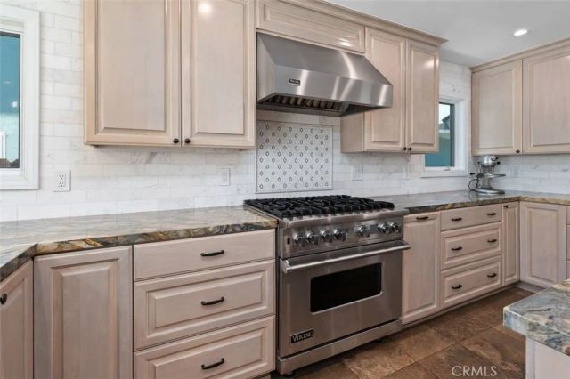 5551 Rainbow Crest, Agoura Hills, CA 91301