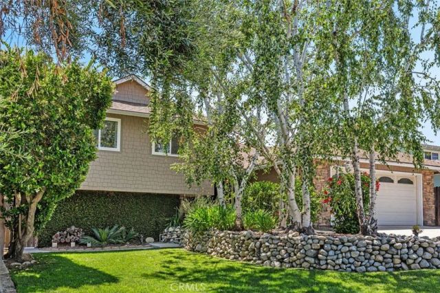 5551 Rainbow Crest, Agoura Hills, CA 91301