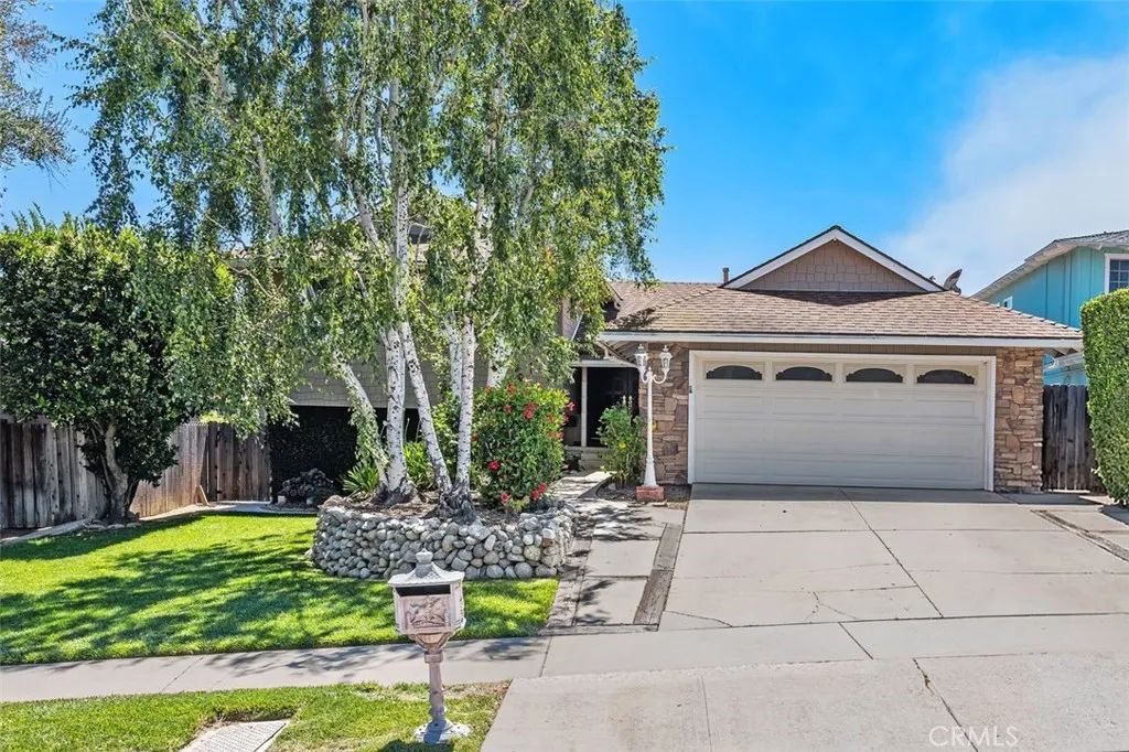 5551 Rainbow Crest, Agoura Hills, CA 91301