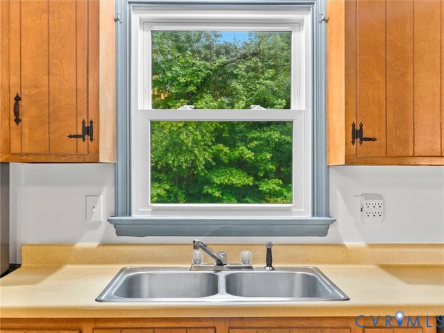 9200 Redbridge Rd, Chesterfield, VA 23236