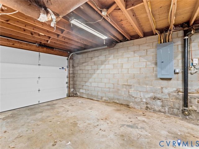 9200 Redbridge Rd, Chesterfield, VA 23236
