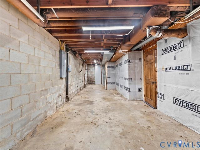9200 Redbridge Rd, Chesterfield, VA 23236