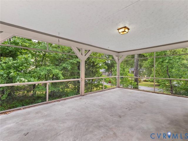 9200 Redbridge Rd, Chesterfield, VA 23236