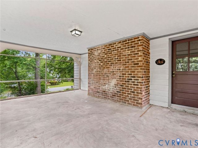 9200 Redbridge Rd, Chesterfield, VA 23236