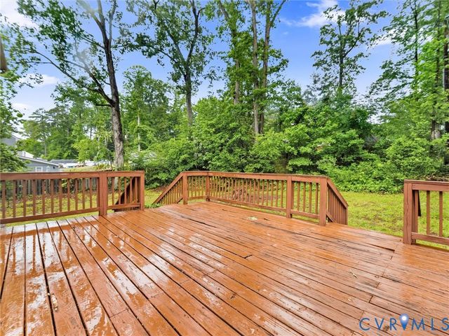 9200 Redbridge Rd, Chesterfield, VA 23236