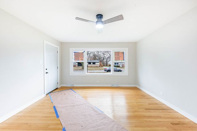 16309 Plymouth Drive, Markham, IL 60428