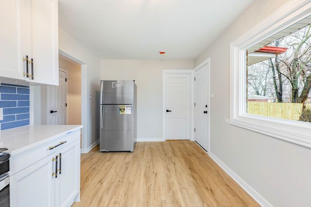 16309 Plymouth Drive, Markham, IL 60428