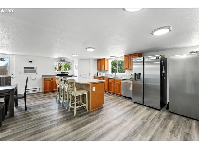 34155 Se MOSS HILL Rd, Estacada, OR 97023