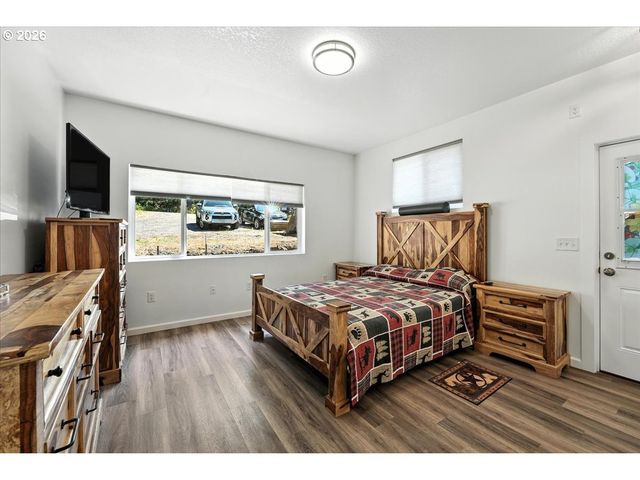 34155 Se MOSS HILL Rd, Estacada, OR 97023