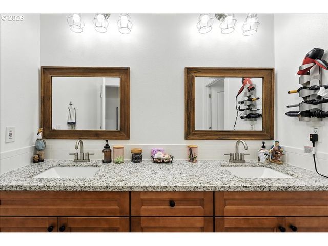 34155 Se MOSS HILL Rd, Estacada, OR 97023