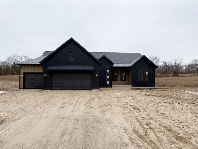 7769 96th Street, Alto, MI 49302