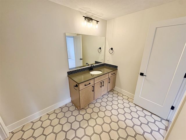 7769 96th Street, Alto, MI 49302