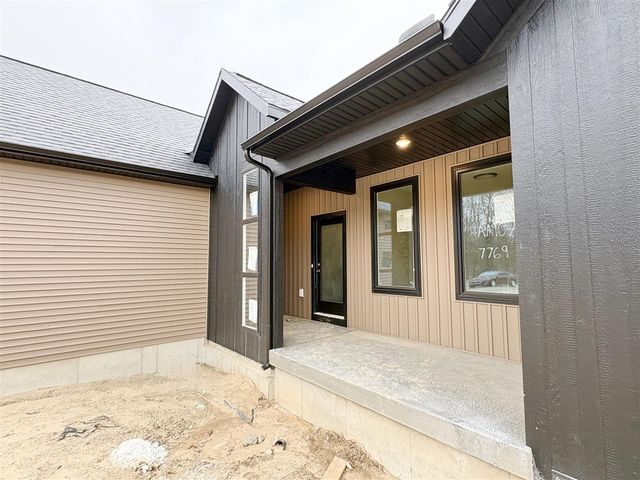 7769 96th Street, Alto, MI 49302