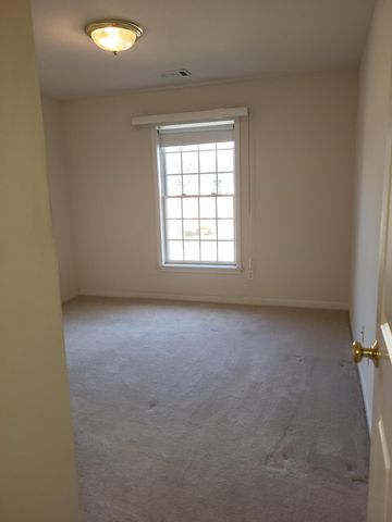 2720 Georgetowne Drive B2, Highland, IN 46322