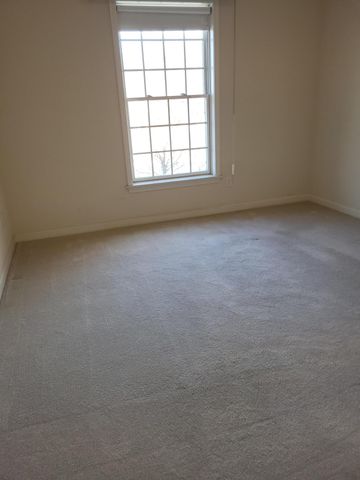 2720 Georgetowne Drive B2, Highland, IN 46322