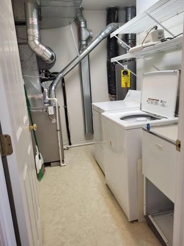 2720 Georgetowne Drive B2, Highland, IN 46322