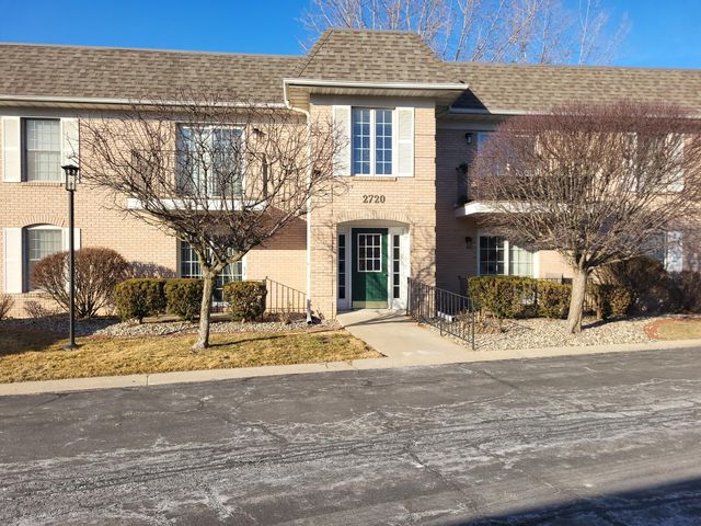 2720 Georgetowne Drive B2, Highland, IN 46322