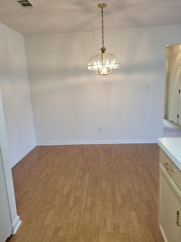 2720 Georgetowne Drive B2, Highland, IN 46322