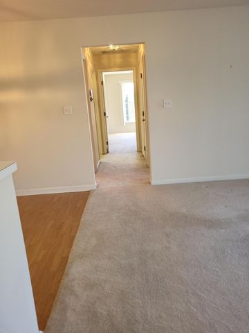 2720 Georgetowne Drive B2, Highland, IN 46322