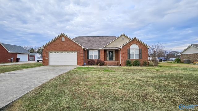 27749 Michael Lane, Toney, AL 35773
