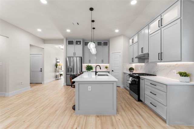 3811 Harlingen Street, Dallas, TX 75212