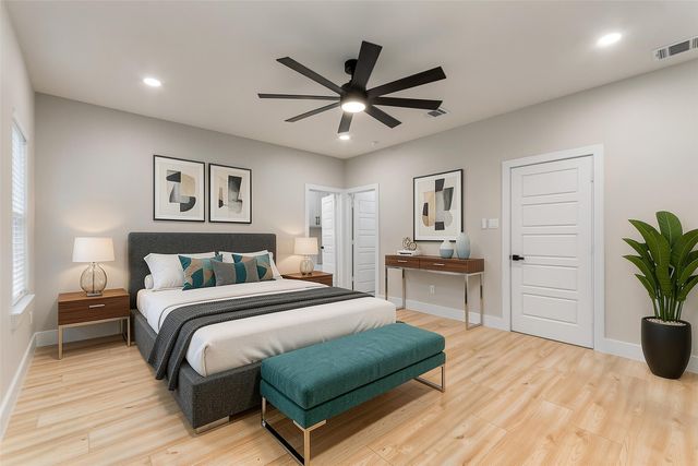 3811 Harlingen Street, Dallas, TX 75212