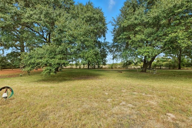 29211 Castle Road, Waller, TX 77484
