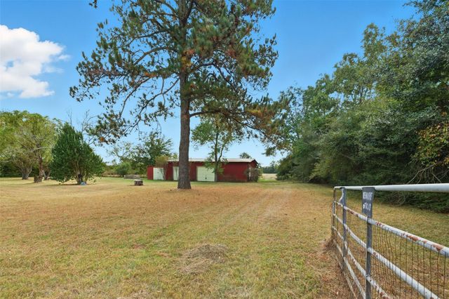 29211 Castle Road, Waller, TX 77484