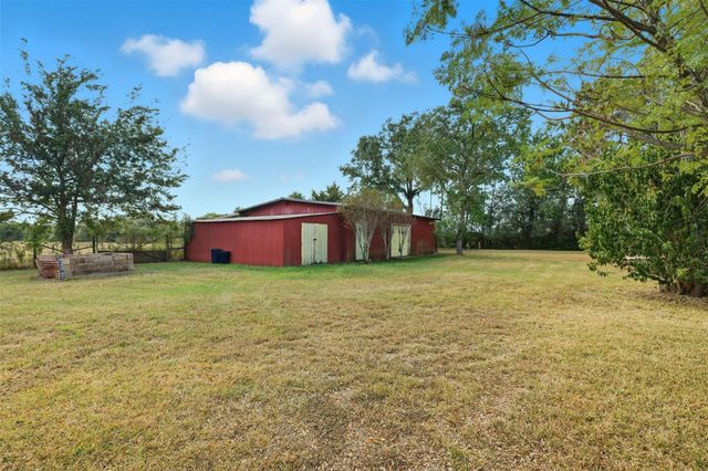 29211 Castle Road, Waller, TX 77484