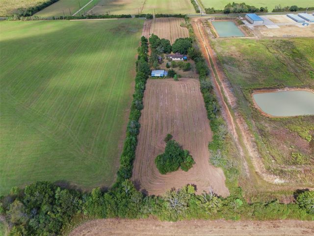 29211 Castle Road, Waller, TX 77484